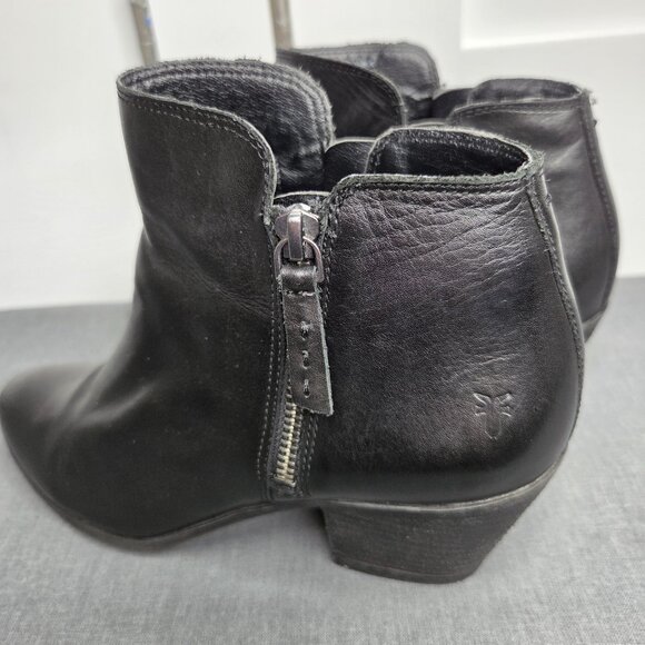Frye Sacha Moto Shortie Black Italian Leather Bootie Ankle Boots Women's Size 8 - Picture 4 of 14
